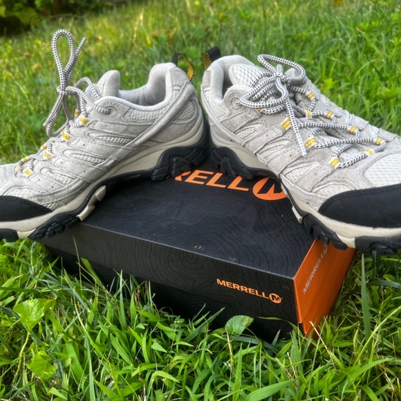 Hiking Boots - Picture 2 of 5